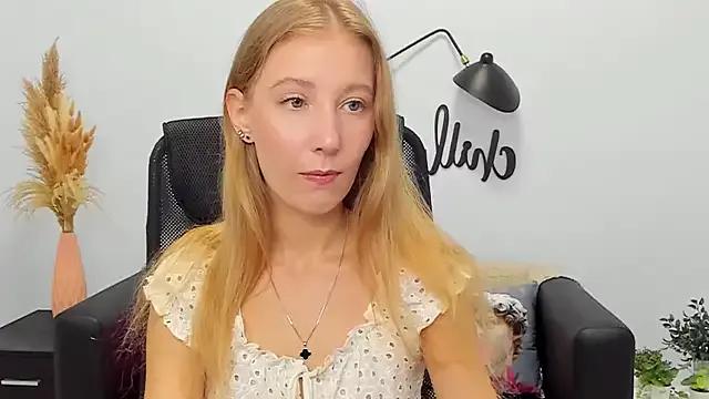 LolaWilsons from StripChat