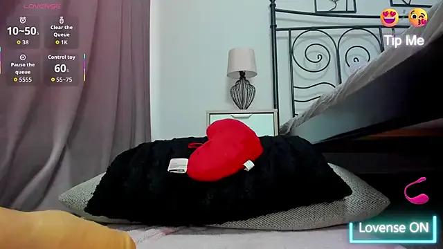 LollaVibes from StripChat is Freechat