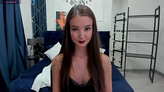 LoraSunnyy from StripChat is Freechat