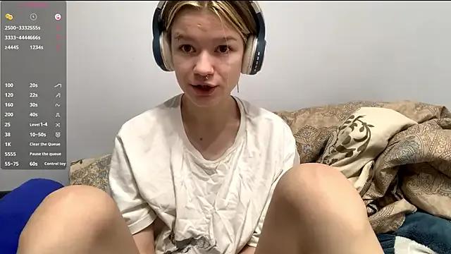 LorRebak from StripChat is Freechat