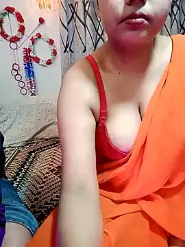 Love_Queen_and_Love_King from StripChat is Freechat