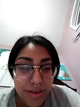 Lovelyrainn from StripChat