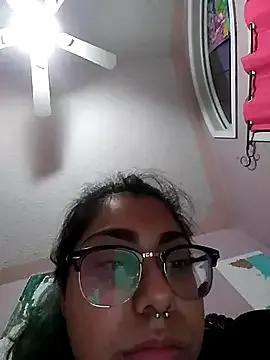 Lovelyrainn from StripChat