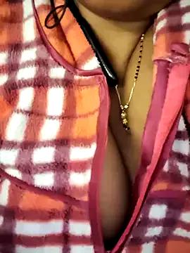 lovelyruhi from StripChat is Freechat