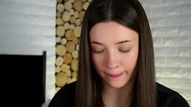 LowOncoming from StripChat
