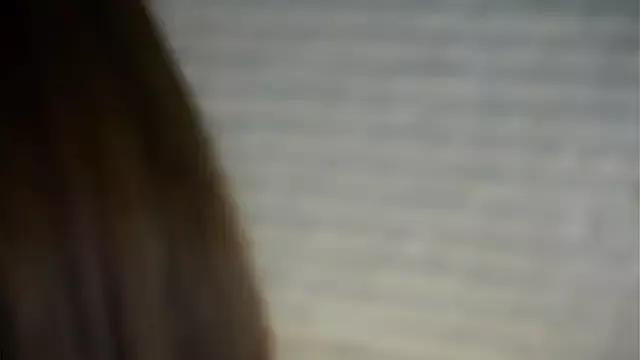 LowOncoming from StripChat