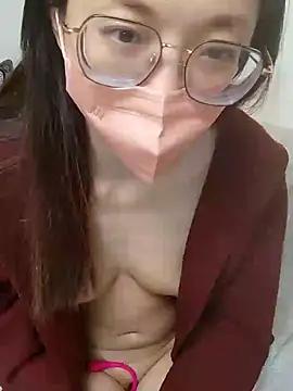 Lu_Nana from StripChat is Freechat