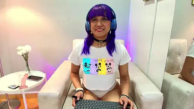 LuanEter from StripChat is Freechat