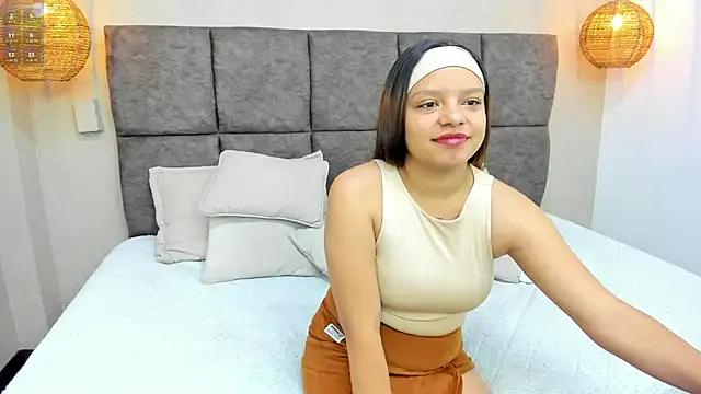 lucia_watson from StripChat is Freechat
