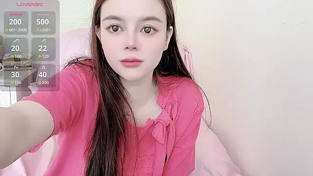 luckyuyu from StripChat is Freechat