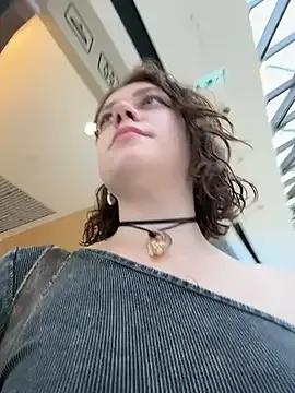 lucy-joy from StripChat is Freechat