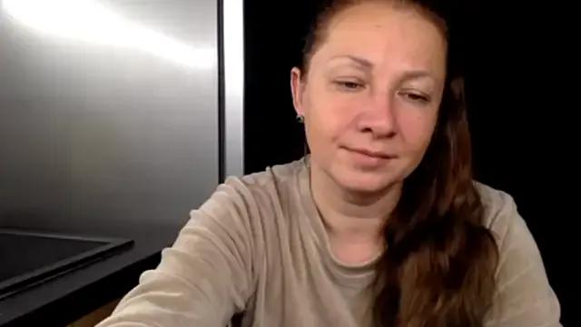 LucyTop from StripChat is Freechat