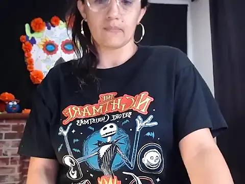 Lucyy_Naugthy from StripChat is Freechat