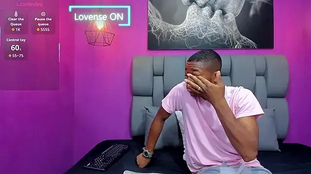 Luna_Alam from StripChat is Freechat