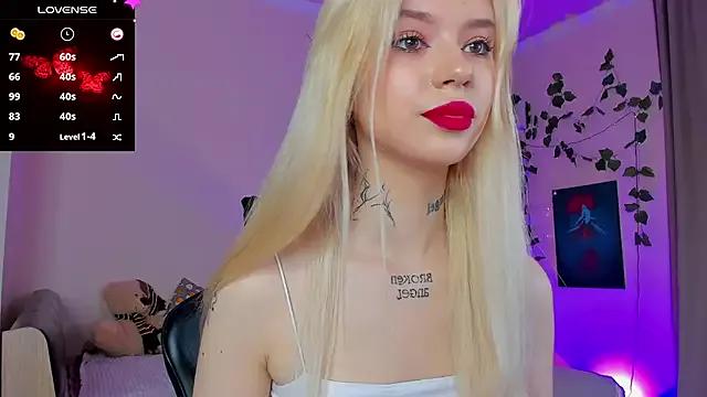 Luna_Floyd on StripChat