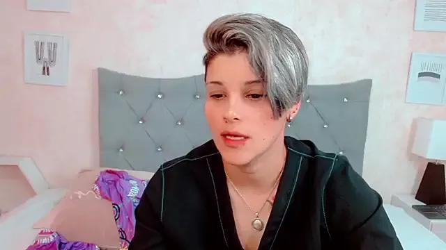 Luna_karoll from StripChat is Freechat