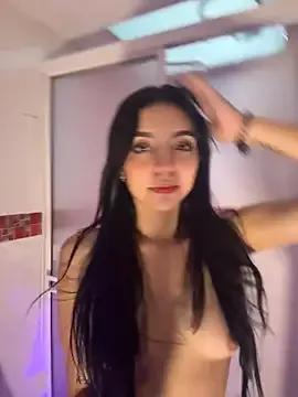 Luna_shinee from StripChat is Freechat