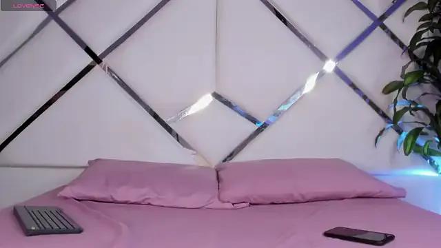 LunaaMorelli from StripChat is Freechat