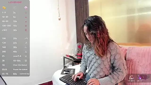 LunaaMorena from StripChat is Freechat