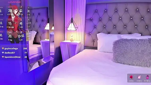 LunaBloomn from StripChat is Freechat