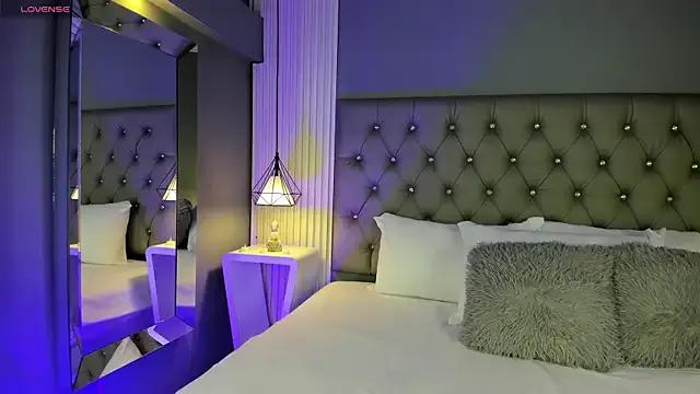 LunaBloomn from StripChat is Freechat