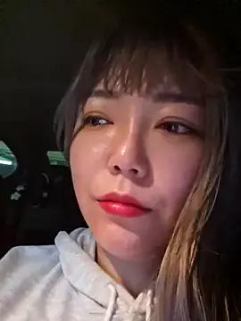 lunahong28 from StripChat is Freechat