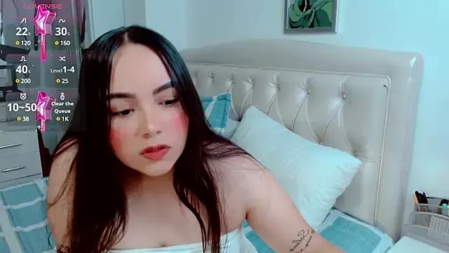 lunalovedoll_ from StripChat is Freechat