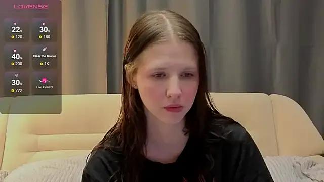 Lunar_x from StripChat is Freechat