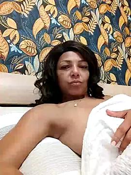 Lunasquirt1985 from StripChat is Freechat