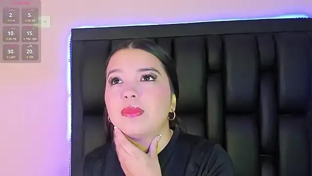 LunaWiill_ from StripChat is Freechat