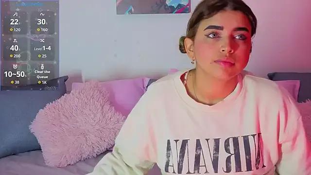 Lyra-Richter from StripChat is Freechat