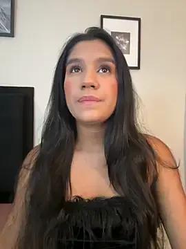 Lyria_Diamond from StripChat is Freechat