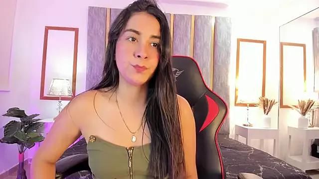 Lyzzi_smith01 from StripChat