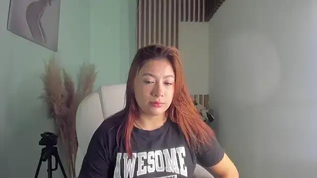 MacarenaRosse from StripChat