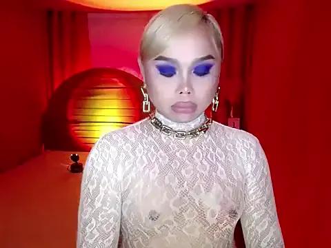 Madameblonde from StripChat is Freechat