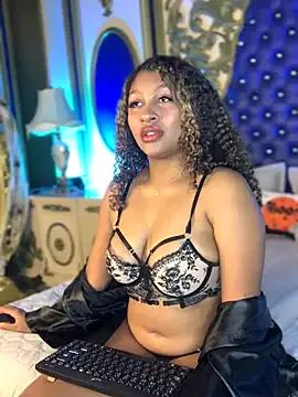 MaddisonClark from StripChat is Freechat