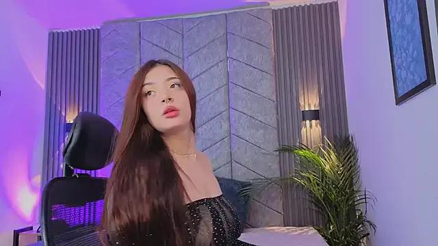 Maddy1y_ from StripChat