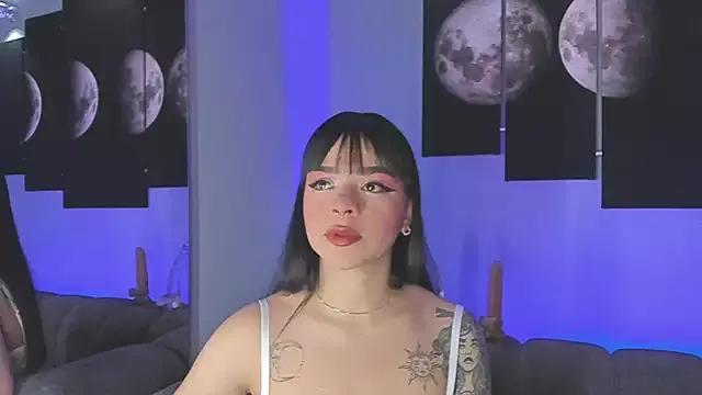Maddy_walker from StripChat
