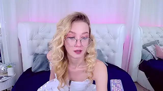 Checkout girls naked models with similar nickname. Cute sexy Free Models.
