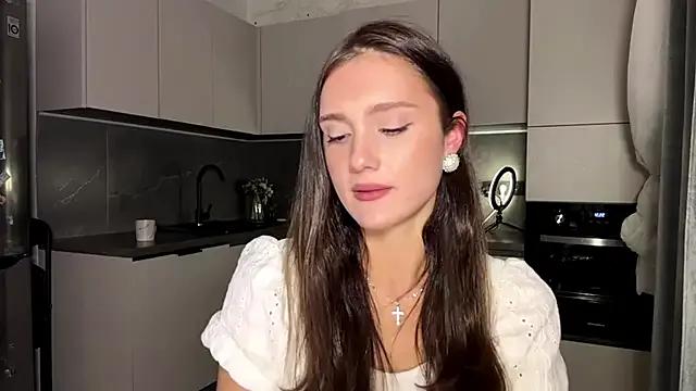 MagdaLavezzo from StripChat is Freechat