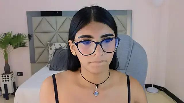 Maiaa_ruiz from StripChat