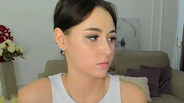 MakeYoueHappy from StripChat is Freechat