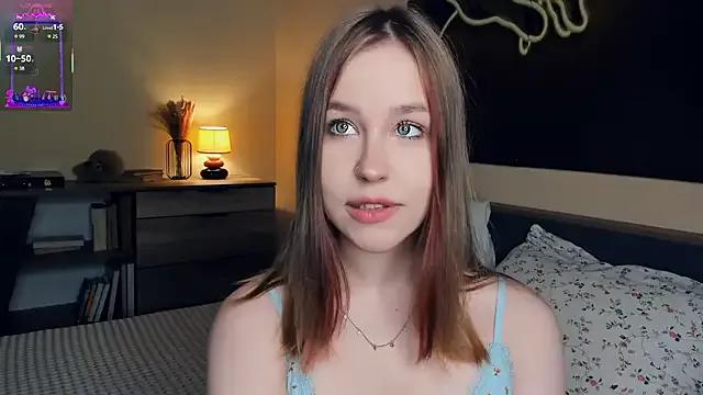 MaliaBourraine from StripChat is Freechat