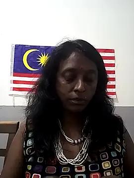 Mamakarma1403 from StripChat