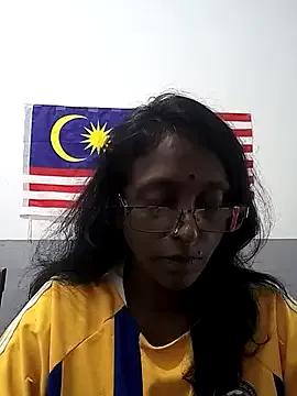 Mamakarma1403 from StripChat