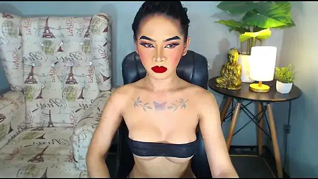 MariaLucyJasminx from StripChat is Freechat