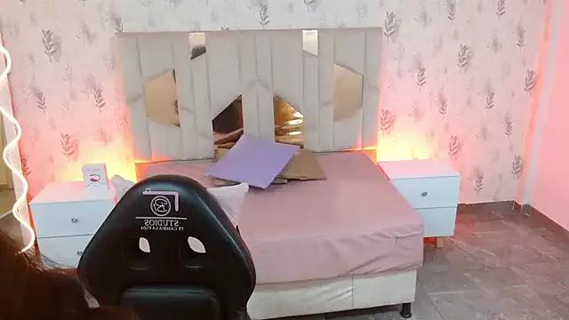 MARIANA_TAY1 from StripChat is Freechat