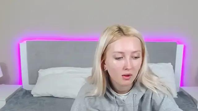 Checkout girls naked models with similar nickname. Cute sexy Free Models.