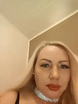 MarinaMargo from StripChat is Freechat