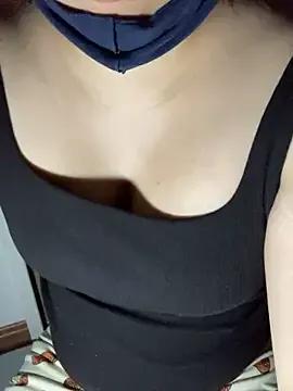 Maripi_xxx from StripChat is Freechat
